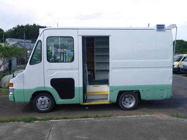 　図書館車　車いす用リフト付　走行少(10枚目)