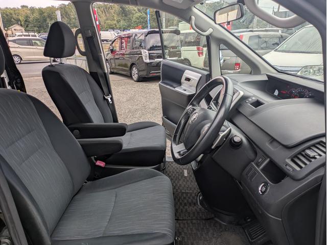 ヴォクシー ZS 煌 1年保証/両側電動スライドドア/HDD/Bカメラ/フリップダウンモニター/ETC/Bluetooth(4枚目)