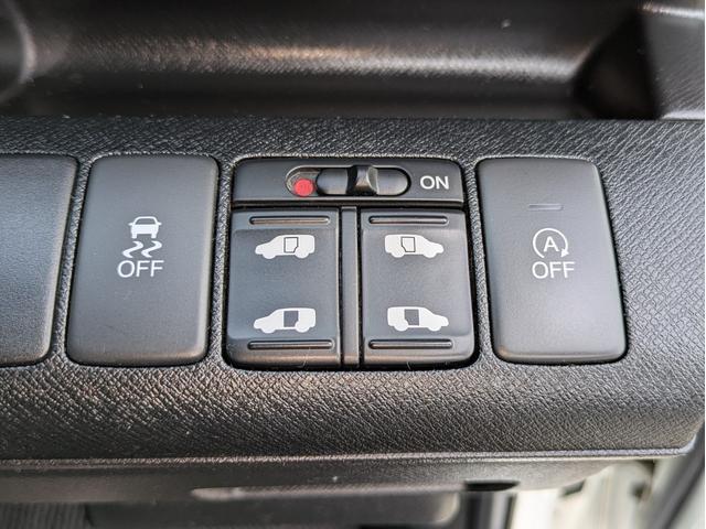 ステップワゴンスパーダ 1年保証/両側電動スライドドア/HDD/Bカメラ/ETC(16枚目)