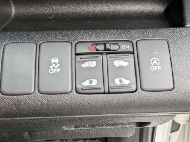 ステップワゴンスパーダ Z インターナビセレクション 1年保証/両側電動スライドドア/HDD/Bカメラ/フリップダウンモニター/ETC/Bluetooth(16枚目)