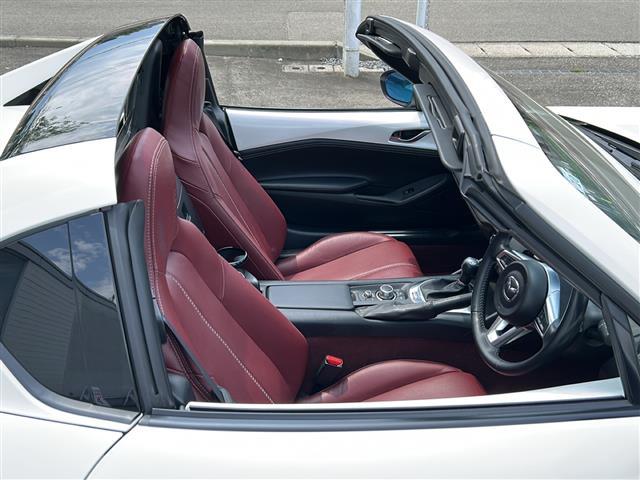 ロードスターRF VS 純正ナビ 純正CD DVD Bluetooth フルセグ バックカメラ ETC 前席シートヒーター 前後コーナーセンサー 純正17インチアルミ スペアキー(28枚目)