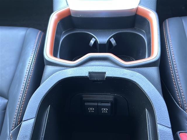 ＲＡＶ４ アドベンチャー　純正ナビ　フルセグ　バックカメラ　クルコン　ＥＴＣ　電動リアゲート　ルーフレール　純正アルミ　ＬＥＤヘッドライト　オートライト　オートエアコン　スマートキー　プッシュエンジン　４ＷＤ（12枚目）