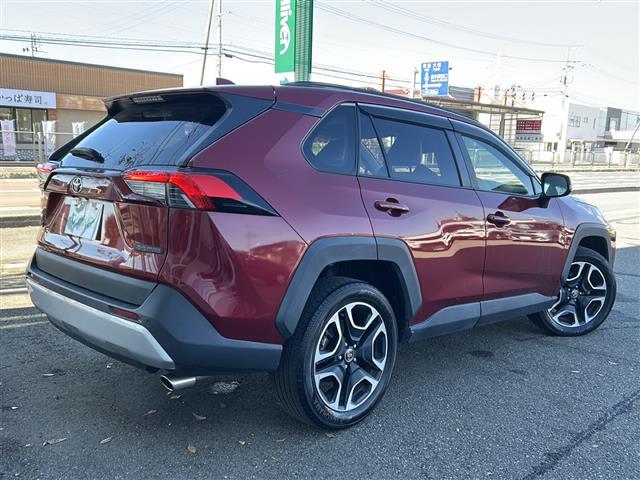 ＲＡＶ４ アドベンチャー　純正ナビ　フルセグ　バックカメラ　クルコン　ＥＴＣ　電動リアゲート　ルーフレール　純正アルミ　ＬＥＤヘッドライト　オートライト　オートエアコン　スマートキー　プッシュエンジン　４ＷＤ（31枚目）