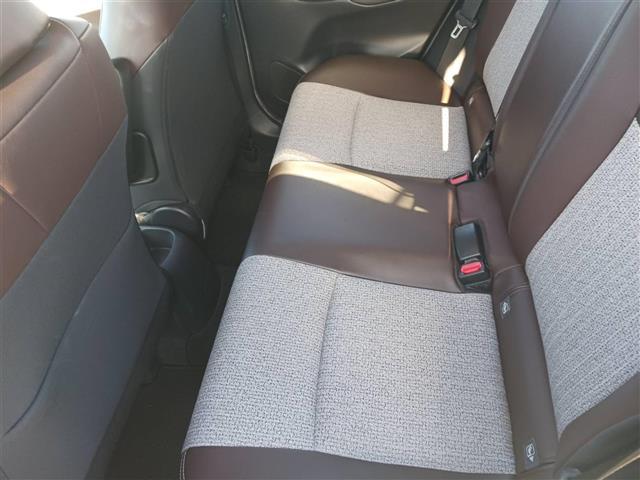 ヤリスクロス ハイブリッドZ 禁煙車 全方位モニタ ドラレコ レーダークルコン 衝突被害軽減 車線逸脱防止支援 停車中後突対応 フルLEDオートライト 純正8型ナビ ビルトインETC 半革シート 運転席Pシート 前席シートヒーター(29枚目)