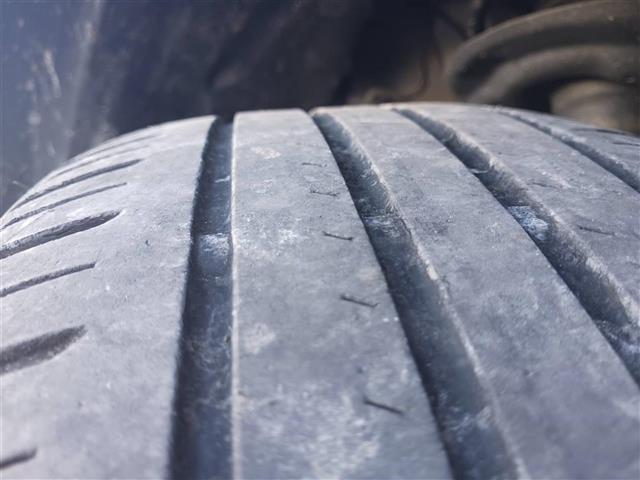 ヤリスクロス ハイブリッドZ 禁煙車 全方位モニタ ドラレコ レーダークルコン 衝突被害軽減 車線逸脱防止支援 停車中後突対応 フルLEDオートライト 純正8型ナビ ビルトインETC 半革シート 運転席Pシート 前席シートヒーター(40枚目)