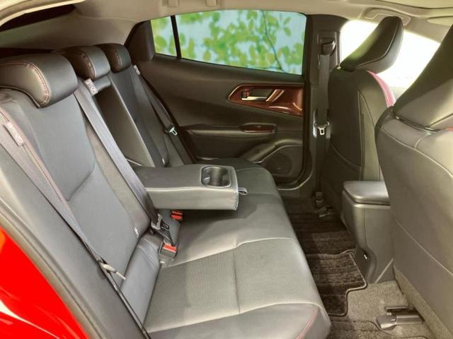 プリウス Z ガラスルーフ/保証書/ディスプレイオーディオ+ナビ/デジタルインナーミラー/トヨタセーフティセンス/シートヒーター 前席/全方位モニター/車線逸脱防止支援システム/シート 合皮 衝突被害軽減システム(5枚目)