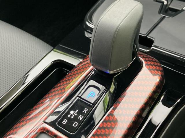 プリウス Z ガラスルーフ/保証書/ディスプレイオーディオ+ナビ/デジタルインナーミラー/トヨタセーフティセンス/シートヒーター 前席/全方位モニター/車線逸脱防止支援システム/シート 合皮 衝突被害軽減システム(18枚目)