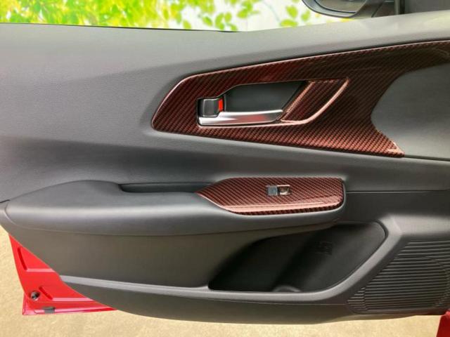 プリウス Z ガラスルーフ/保証書/ディスプレイオーディオ+ナビ/デジタルインナーミラー/トヨタセーフティセンス/シートヒーター 前席/全方位モニター/車線逸脱防止支援システム/シート 合皮 衝突被害軽減システム(20枚目)