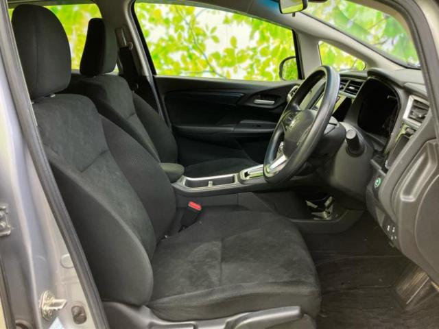 シャトル G・ホンダセンシング 純正 SDナビ/パーキングアシスト バックガイド/ヘッドランプ HID/USBジャック/Bluetooth接続/ETC/EBD付ABS/横滑り防止装置/アイドリングストップ バックカメラ ワンオーナー(4枚目)