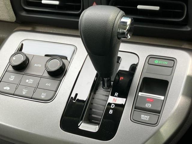 フリード eHEVエアー 保証書/純正 8インチ ナビ/ホンダセンシング/両側電動スライドドア/車線逸脱防止支援システム/パーキングアシスト バックガイド/登録済未使用車/ヘッドランプ LED/USBジャック バックカメラ(18枚目)