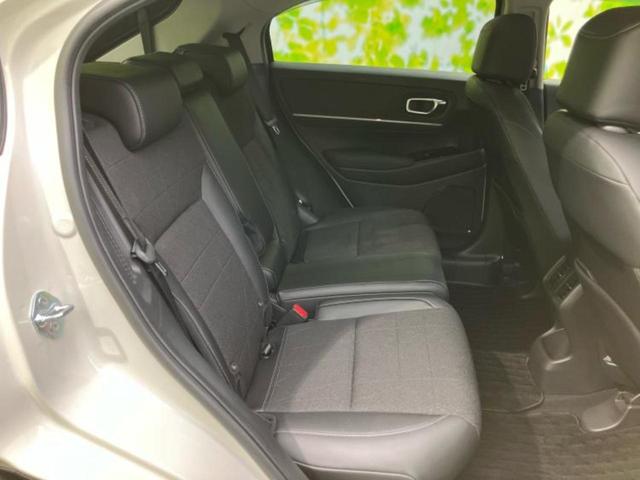 ヴェゼル ｅＨＥＶ　Ｚ　保証書／純正　９インチ　ＳＤナビ／衝突安全装置／シートヒーター／車線逸脱防止支援システム／シート　ハーフレザー／電動バックドア／ヘッドランプ　ＬＥＤ／ＵＳＢジャック／Ｂｌｕｅｔｏｏｔｈ接続／ＥＴＣ（5枚目）