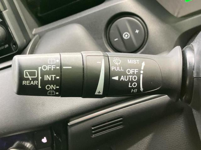 ヴェゼル ｅＨＥＶ　Ｚ　保証書／純正　９インチ　ＳＤナビ／衝突安全装置／シートヒーター／車線逸脱防止支援システム／シート　ハーフレザー／電動バックドア／ヘッドランプ　ＬＥＤ／ＵＳＢジャック／Ｂｌｕｅｔｏｏｔｈ接続／ＥＴＣ（17枚目）