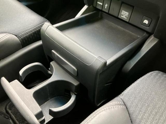 オデッセイハイブリッド eHEVアブソルート・EX 保証書/純正 10インチ SDナビ/衝突安全装置/両側電動スライドドア/シートヒーター/車線逸脱防止支援システム/シート ハーフレザー/電動バックドア/ドライブレコーダー 前後 衝突被害軽減システム(44枚目)