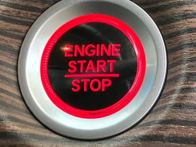 フリード クロスターホンダセンシング 新品タイヤ/保証書/ディスプレイオーディオ/衝突安全装置/両側電動スライドドア/車線逸脱防止支援システム/ヘッドランプ LED/ETC/EBD付ABS/横滑り防止装置/アイドリングストップ 記録簿(26枚目)