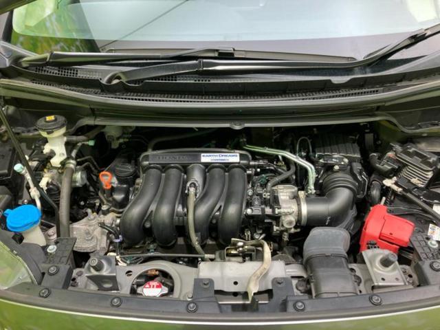 フリード クロスターホンダセンシング 新品タイヤ/保証書/ディスプレイオーディオ/衝突安全装置/両側電動スライドドア/車線逸脱防止支援システム/ヘッドランプ LED/ETC/EBD付ABS/横滑り防止装置/アイドリングストップ 記録簿(51枚目)