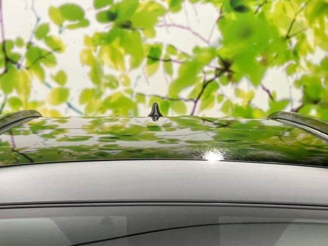 ＲＡＶ４ ４ＷＤ　Ｇ　サンルーフ／保証書／純正　９インチ　ＳＤナビ／衝突安全装置／シートヒーター／車線逸脱防止支援システム／シート　合皮／電動バックドア／ヘッドランプ　ＬＥＤ／Ｂｌｕｅｔｏｏｔｈ接続／ＨＤＭＩ接続　４ＷＤ（49枚目）