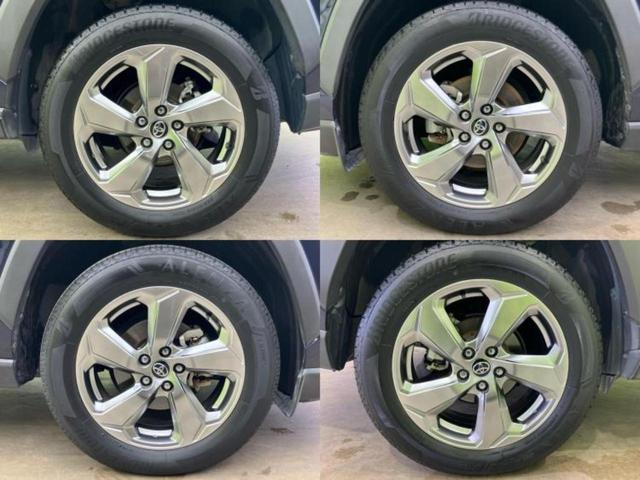 ＲＡＶ４ ４ＷＤ　Ｇ　サンルーフ／保証書／純正　９インチ　ＳＤナビ／衝突安全装置／シートヒーター／車線逸脱防止支援システム／シート　合皮／電動バックドア／ヘッドランプ　ＬＥＤ／Ｂｌｕｅｔｏｏｔｈ接続／ＨＤＭＩ接続　４ＷＤ（53枚目）