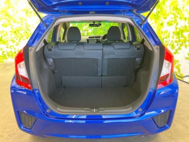 フィット 13G・Fパッケージ 保証書/純正 SDナビ/ドライブレコーダー 前後/ETC/EBD付ABS/横滑り防止装置/アイドリングストップ/バックモニター/フルセグTV/DVD/エアバッグ 運転席/エアバッグ 助手席 DVD再生(8枚目)