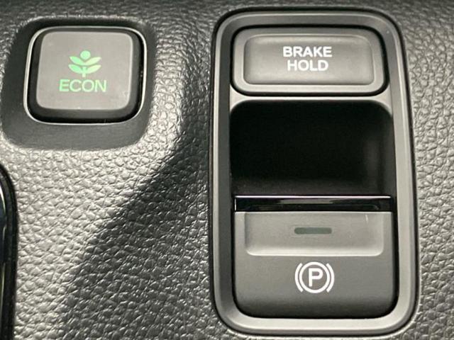 お車に合わせて無料保証以外にも、保証範囲、期間、距離を拡充させた有料保証もご用意しております！中古車の購入が初めてで不安・・・というお客様もご安心ください！