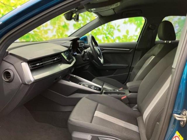 Ａ３ ３０ＴＦＳＩアドバンスド　新品タイヤ／保証書／純正　ＳＤナビ／衝突安全装置／ヘッドランプ　ＬＥＤ／ＥＢＤ付ＡＢＳ／横滑り防止装置／アイドリングストップ／フルセグＴＶ／エアバッグ　運転席／エアバッグ　助手席　衝突被害軽減システム（6枚目）