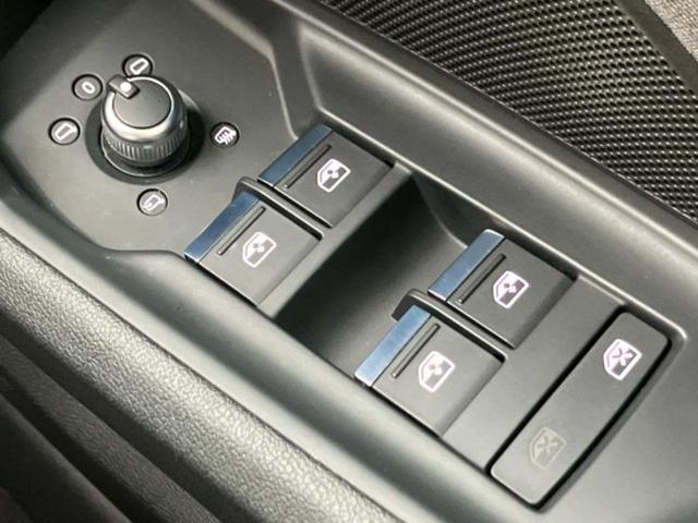 Ａ３ ３０ＴＦＳＩアドバンスド　新品タイヤ／保証書／純正　ＳＤナビ／衝突安全装置／ヘッドランプ　ＬＥＤ／ＥＢＤ付ＡＢＳ／横滑り防止装置／アイドリングストップ／フルセグＴＶ／エアバッグ　運転席／エアバッグ　助手席　衝突被害軽減システム（30枚目）