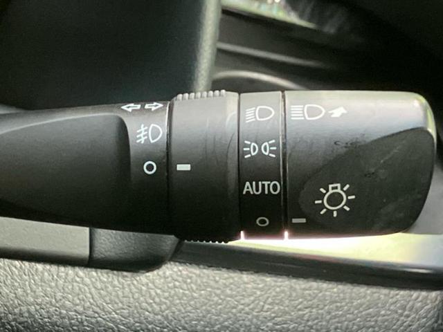 アルファード S Cパッケージ 新品タイヤ/保証書/純正 SDナビ/フリップダウンモニター 純正 12.8インチ/両側電動スライドドア/シート 合皮/電動バックドア/ヘッドランプ LED/ETC/EBD付ABS 後席モニター 記録簿(17枚目)