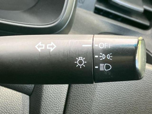 フィットハイブリッド ハイブリッド・Fパッケージ 社外 SDナビ/Bluetooth接続/ETC/EBD付ABS/横滑り防止装置/アイドリングストップ/フルセグTV/DVD/エアバッグ 運転席/エアバッグ 助手席/アルミホイール 社外 15インチ(15枚目)