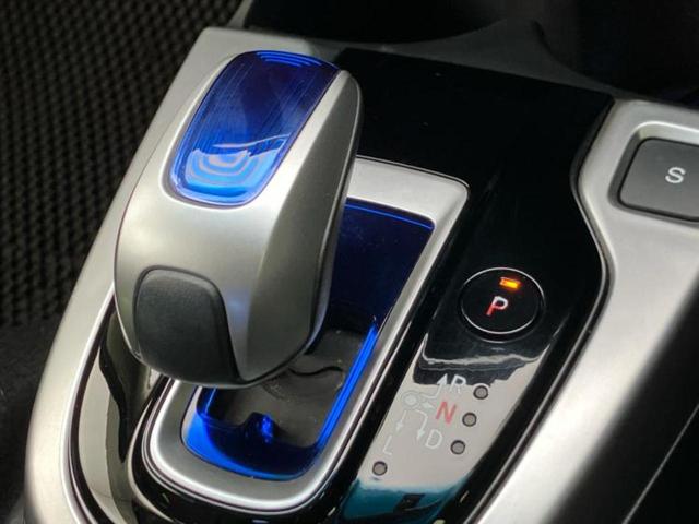 フィットハイブリッド ハイブリッド・Fパッケージ 社外 SDナビ/Bluetooth接続/ETC/EBD付ABS/横滑り防止装置/アイドリングストップ/フルセグTV/DVD/エアバッグ 運転席/エアバッグ 助手席/アルミホイール 社外 15インチ(17枚目)