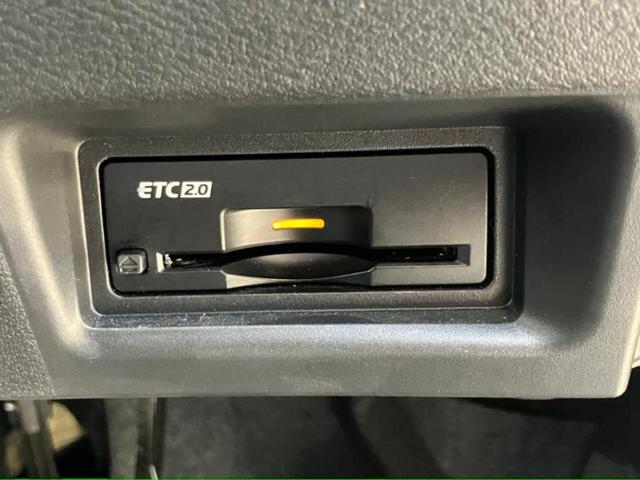 セレナ ｅパワーハイウェイスターＶ　新品タイヤ／保証書／ディスプレイオーディオ＋ナビ／フリップダウンモニター／インテリジェントルームミラー／衝突安全装置／両側電動スライドドア／アラウンドビューモニター／車線逸脱防止支援システム　ドラレコ（15枚目）