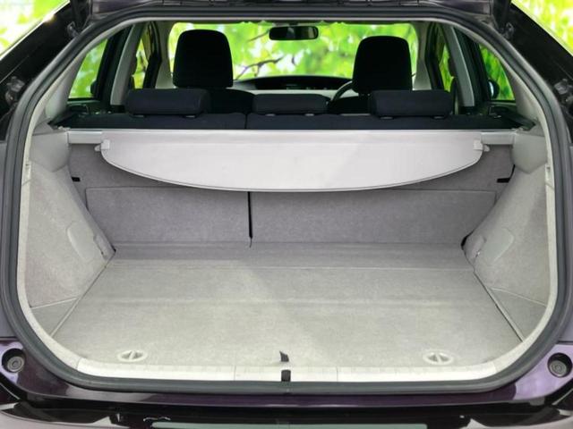 プリウス S 新品タイヤ/保証書/社外 SDナビ/ヘッドランプ HID/ETC/EBD付ABS/横滑り防止装置/アイドリングストップ/バックモニター/フルセグTV/エアバッグ 運転席/エアバッグ 助手席(8枚目)