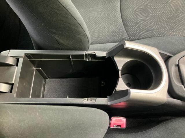 プリウス S 新品タイヤ/保証書/社外 SDナビ/ヘッドランプ HID/ETC/EBD付ABS/横滑り防止装置/アイドリングストップ/バックモニター/フルセグTV/エアバッグ 運転席/エアバッグ 助手席(32枚目)