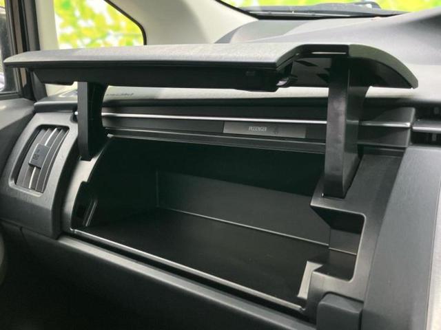 プリウス S 新品タイヤ/保証書/社外 SDナビ/ヘッドランプ HID/ETC/EBD付ABS/横滑り防止装置/アイドリングストップ/バックモニター/フルセグTV/エアバッグ 運転席/エアバッグ 助手席(35枚目)