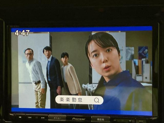 ソリオ ハイブリッドＭＸ　新品タイヤ／保証書／社外　８インチ　ＳＤナビ／セーフティサポート（スズキ）／電動スライドドア／シートヒーター／全方位モニター用カメラ／車線逸脱防止支援システム／ドライブレコーダー　社外　全周囲カメラ（13枚目）