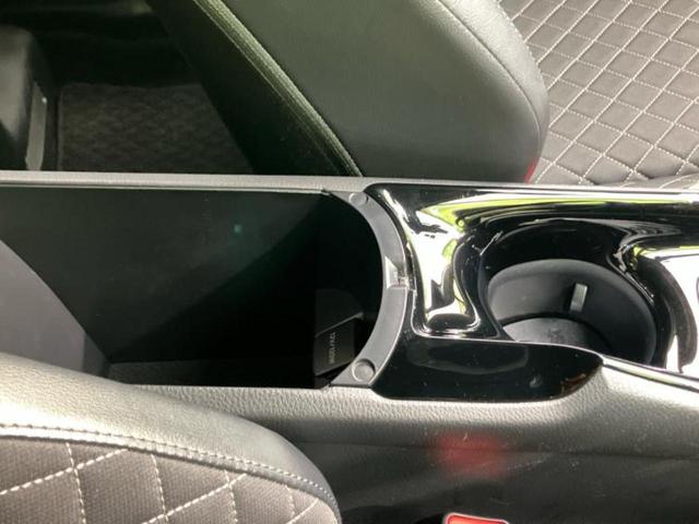 C-HR G 純正エアロ/保証書/純正 9インチ SDナビ/衝突安全装置/車線逸脱防止支援システム/シート ハーフレザー/ドライブレコーダー 社外/ヘッドランプ LED/USBジャック/Bluetooth接続(33枚目)