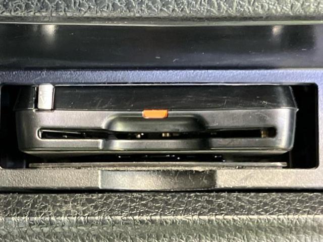 エスクァイア ハイブリッドGiブラックテーラード 純正エアロ/保証書/社外 8インチ SDナビ/フリップダウンモニター 社外 10.1インチ/トヨタセーフティセンス/両側電動スライドドア/シートヒーター 前席/車線逸脱防止支援システム フルエアロ(26枚目)