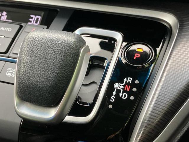 ステップワゴンスパーダ スパーダハイブリッドＧ・ＥＸホンダセンシング　保証書／社外　９インチ　ＳＤナビ／フリップダウンモニター／衝突安全装置／両側電動スライドドア／シートヒーター　前席／車線逸脱防止支援システム／シート　ハーフレザー／ドライブレコーダー　社外　ドラレコ（18枚目）