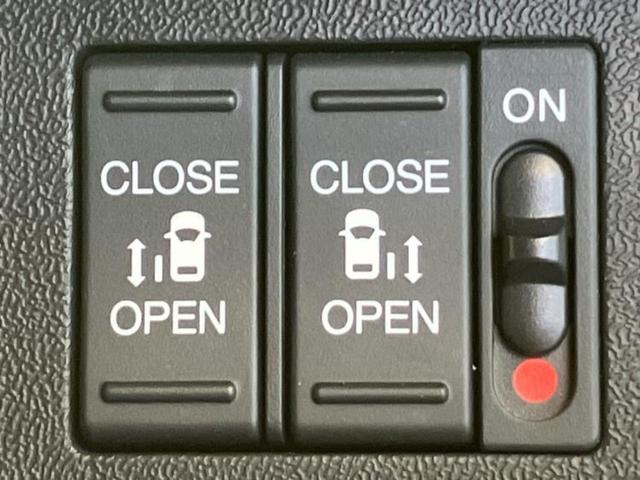 ステップワゴンスパーダ スパーダハイブリッドＧ・ＥＸホンダセンシング　保証書／社外　９インチ　ＳＤナビ／フリップダウンモニター／衝突安全装置／両側電動スライドドア／シートヒーター　前席／車線逸脱防止支援システム／シート　ハーフレザー／ドライブレコーダー　社外　ドラレコ（30枚目）