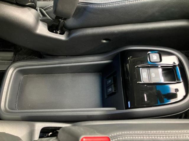 ステップワゴンスパーダ スパーダハイブリッドＧ・ＥＸホンダセンシング　保証書／社外　９インチ　ＳＤナビ／フリップダウンモニター／衝突安全装置／両側電動スライドドア／シートヒーター　前席／車線逸脱防止支援システム／シート　ハーフレザー／ドライブレコーダー　社外　ドラレコ（36枚目）