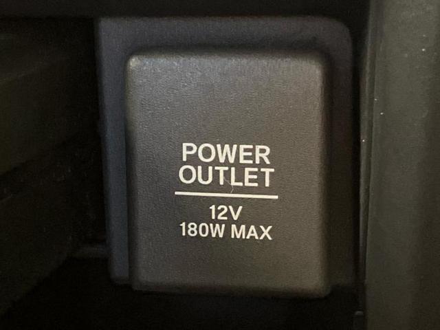 ステップワゴンスパーダ スパーダハイブリッドＧ・ＥＸホンダセンシング　保証書／社外　９インチ　ＳＤナビ／フリップダウンモニター／衝突安全装置／両側電動スライドドア／シートヒーター　前席／車線逸脱防止支援システム／シート　ハーフレザー／ドライブレコーダー　社外　ドラレコ（42枚目）