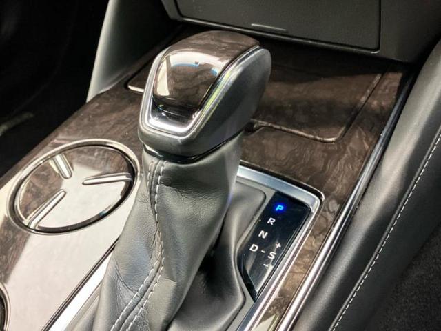 クラウンハイブリッド 4WD GエグゼクティブFour サンルーフ/保証書/純正 SDナビ/デジタルインナーミラー/衝突安全装置/シートヒーター/車線逸脱防止支援システム/シート フルレザー/ドライブレコーダー 純正/ヘッドランプ LED 革シート 4WD(18枚目)