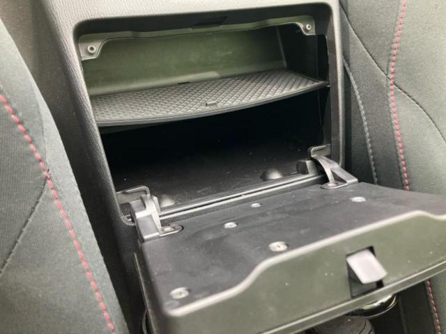 ロードスター Ｓスペシャルパッケージ　新品タイヤ／保証書／純正　ＨＤＤナビ／シートヒーター　前席／ＵＳＢジャック／Ｂｌｕｅｔｏｏｔｈ接続／ＥＴＣ／ＥＢＤ付ＡＢＳ／横滑り防止装置／アイドリングストップ／バックモニター／フルセグＴＶ／ＤＶＤ（32枚目）