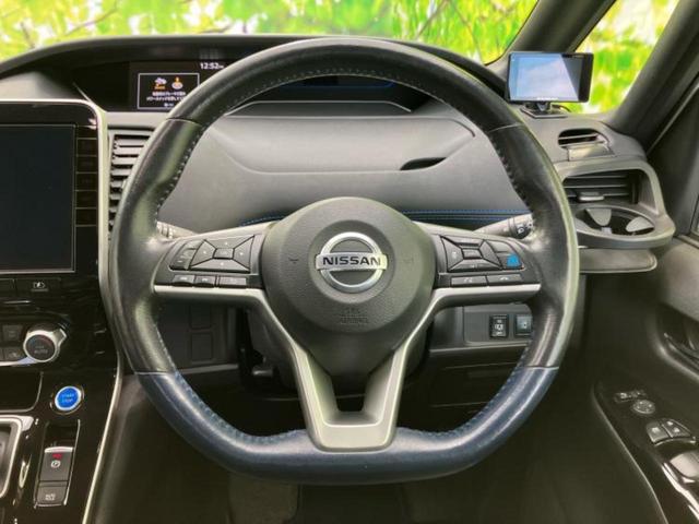 セレナ ｅパワーオーテックスポーツスペック　新品タイヤ／保証書／純正　１０インチ　ＳＤナビ／インテリジェントルームミラー／衝突安全装置／両側電動スライドドア／シートヒーター　前席／全方位モニター／車線逸脱防止支援システム／シート　ハーフレザー（15枚目）