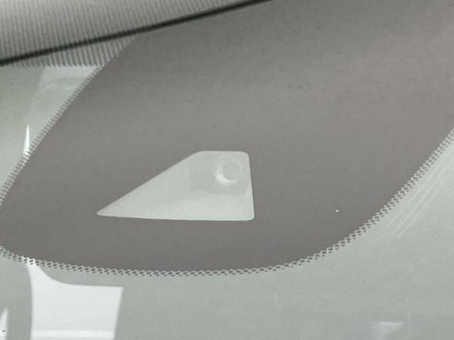 セレナ ｅパワーオーテックスポーツスペック　新品タイヤ／保証書／純正　１０インチ　ＳＤナビ／インテリジェントルームミラー／衝突安全装置／両側電動スライドドア／シートヒーター　前席／全方位モニター／車線逸脱防止支援システム／シート　ハーフレザー（40枚目）