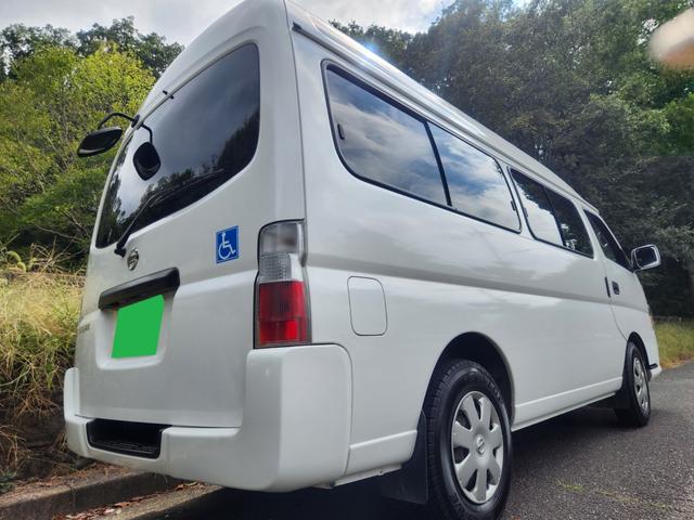キャラバン  チェアキャブM仕様 ロングボディ 10人乗り 車いす2名+8名 車椅子固定装置2基 車いす移動車 ストレッチャー 車椅子2台 福祉車両 リフタータイプ8ナンバー 介護タクシー 減免非課税(12枚目)