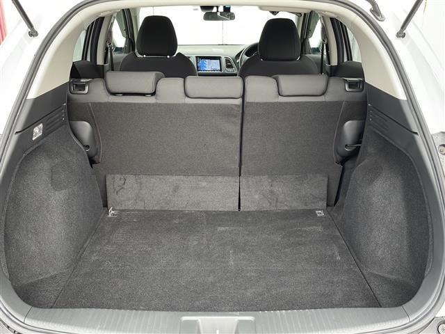 G・ホンダセンシング 8インチナビ/フルセグTV/バックカメラ/ビルトインETC/ナビ連動ドライブレコーダー/プッシュスタート/アダプティブクルーズコントロール/Bluetooth/純正フロアマット/オートライト(49枚目)