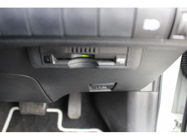 カローラツーリング ダブルバイビー 禁煙車 バックカメラ トヨタセーフティセンス アダクティブクルーズコントロール 純正17インチアルミホイール LEDヘッドライト クリアランスソナー  スマートキー ETC レーンキープアシスト(7枚目)