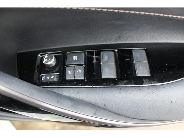 カローラツーリング ダブルバイビー 禁煙車 バックカメラ トヨタセーフティセンス アダクティブクルーズコントロール 純正17インチアルミホイール LEDヘッドライト クリアランスソナー  スマートキー ETC レーンキープアシスト(53枚目)