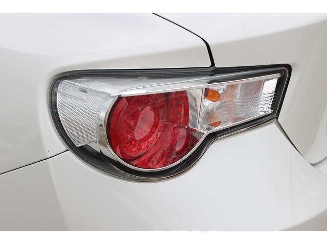 86 GT モデリスタエアロ 純正ナビ バックカメラ HIDヘッドライト フルセグTV ETC プッシュスタート 純正17インチアルミホイール Bluetooth接続 スマートキー 電動格納ミラー(22枚目)