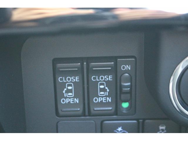 ルーミー カスタムＧ－Ｔ　禁煙車　モデリスタエアロ　純正９インチナビ　フルセグＴＶ　バックカメラ　ＬＥＤヘッドライト　両側電動スライドドア　クルーズコントロール　スマートアシスト２　ビルトインＥＴＣ　プッシュスタート（6枚目）