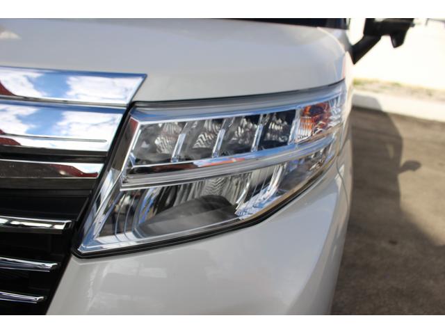 ルーミー カスタムＧ－Ｔ　禁煙車　モデリスタエアロ　純正９インチナビ　フルセグＴＶ　バックカメラ　ＬＥＤヘッドライト　両側電動スライドドア　クルーズコントロール　スマートアシスト２　ビルトインＥＴＣ　プッシュスタート（20枚目）